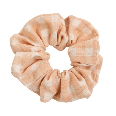 Elástico de cabelo scrunchie quadriculado salmão e branco