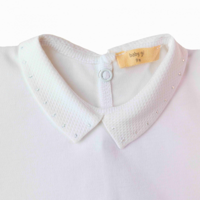 Camisola branca de bebé com colarinho texturizado e pontos brilhantes