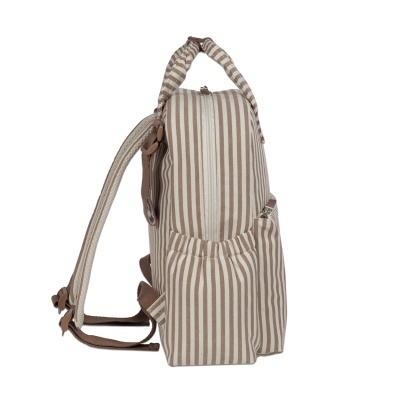 Mochila às riscas castanhas e brancas vista de lado