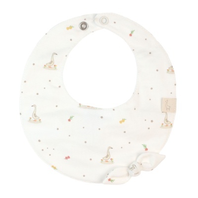 Babete de bebé branco com estampas de patos e cenouras