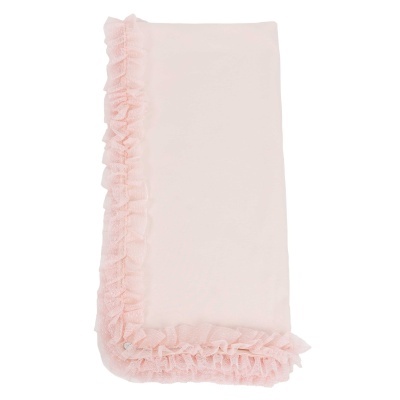 Toalha rosa claro com borda de renda franzida