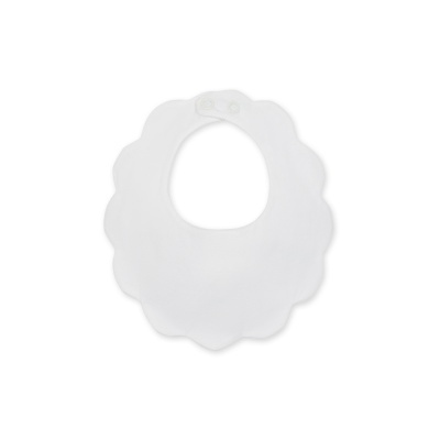 Babete branco com fecho de pressão em forma de pétalas