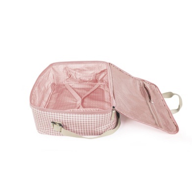 Mala de viagem rosa com padrão xadrez branco e interior rosa com bolsos de rede
