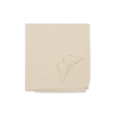 Manta bege claro com aplicação de asa e borda em renda delicada