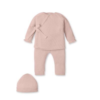 Conjunto de bebé em malha cor de rosa claro com camisola, calças e gorro