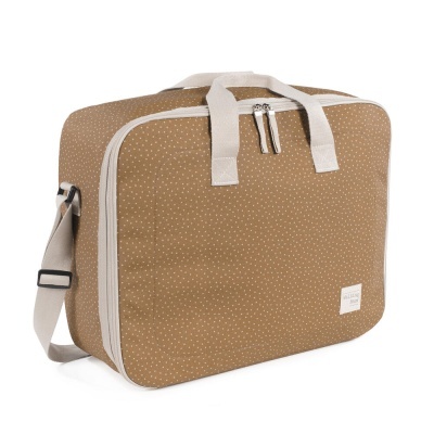 Mala de viagem castanha com pontos brancos e alças bege