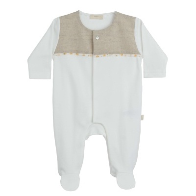 Macacão branco e bege para bebé com botões na frente