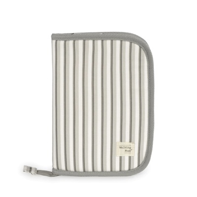 Capa riscada bege e cinza com etiqueta Walking Mum