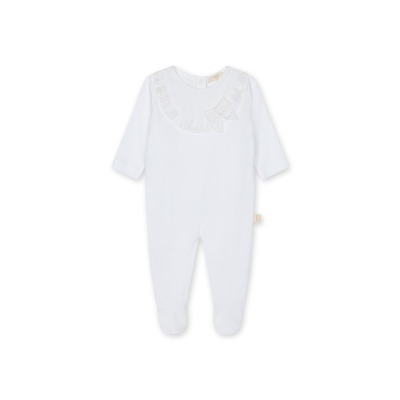 Macacão branco de bebé com folhos na gola e laço