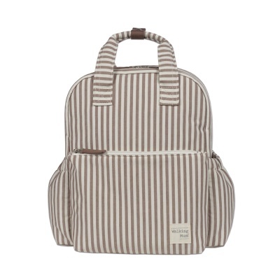 Mochila riscada castanha e branca com etiqueta Walking Mum