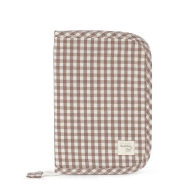 Capa de tecido xadrez castanho claro e branco com etiqueta Walking Mum