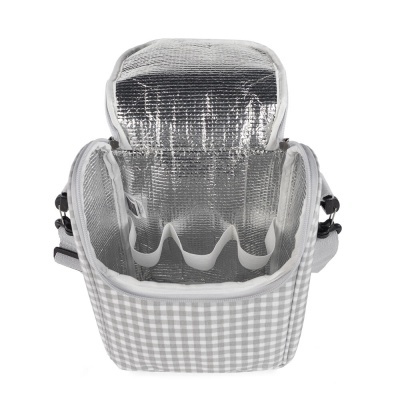 Saco térmico cinzento com padrão de quadrados brancos e interior isolante