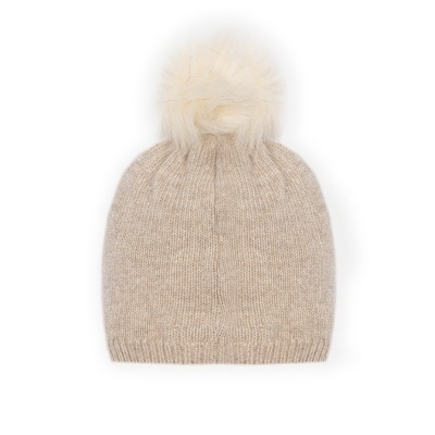 Gorro de malha bege claro com pompom branco creme