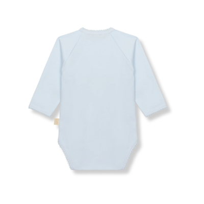 Body bebé azul claro de manga comprida com detalhe em renda nas extremidades
