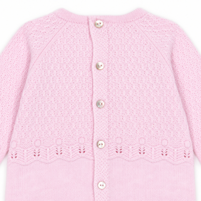 Casaco infantil rosa de malha com botões brancos
