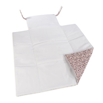Colchão reversível acolchoado branco com padrão floral castanho e rosa