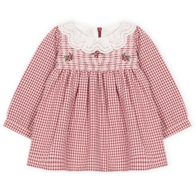 Vestido infantil xadrez vermelho e branco com bordado e gola branca