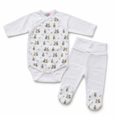 Conjunto bebé branco com body estampado de animais e calças com pés
