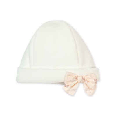 Gorro branco com laço cor-de-rosa floral
