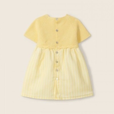 Vestido infantil amarelo com botões na frente