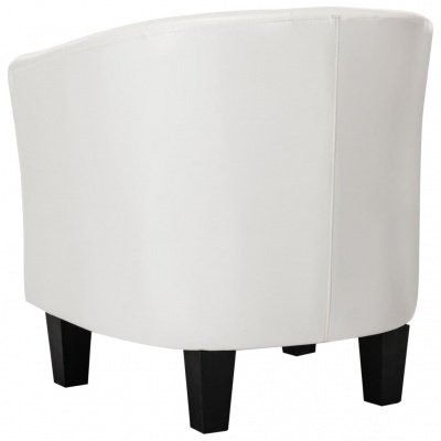 Cadeira branca em pele sintética com pés em madeira escura