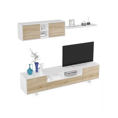 Móvel TV branco e madeira clara com prateleira decorativa