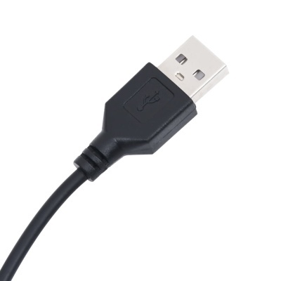 Cabo USB preto com conector USB tipo A