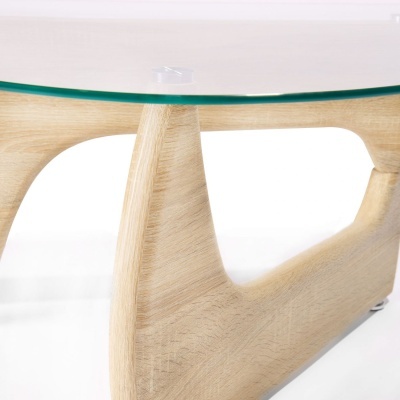 Mesa com tampo de vidro redondo e base de madeira clara