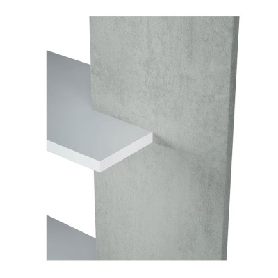 Prateleira branca em painel cinzento texturizado com fundo branco