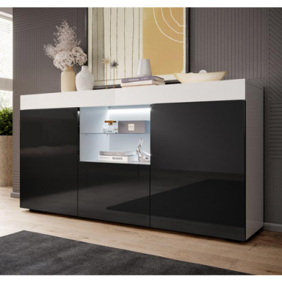 Aparador moderno branco e preto com prateleira de vidro iluminada e decoração