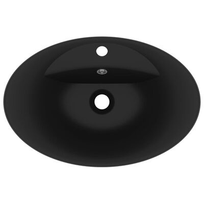 Lavatório oval preto de cerâmica com orifício para torneira