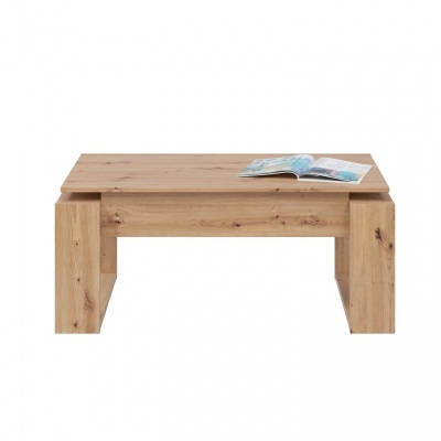 Mesa de centro em madeira clara com livro aberto em cima