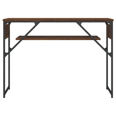 Mesa de escritório com tampo e prateleira de madeira castanha e estrutura metálica preta