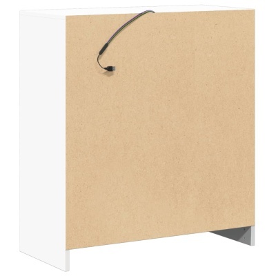 Móvel branco com painel traseiro castanho e cabo elétrico pendurado