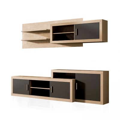 Conjunto de móveis de madeira clara com painéis pretos para parede