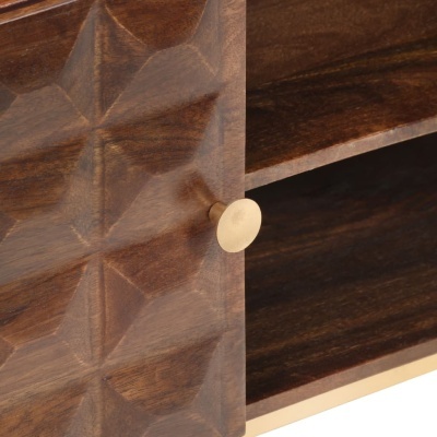 Móvel de madeira castanha com padrão geométrico na porta e puxador dourado