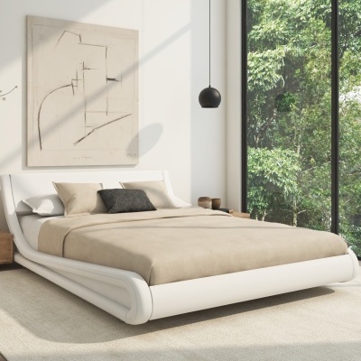 Quarto com cama moderna branca e estofos bege com janela grande para árvore