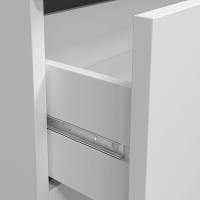 Gaveta branca com corrediça metálica aberta em fundo branco