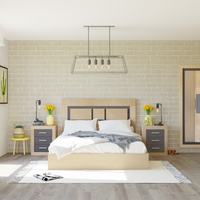 Quarto com cama de madeira clara, cabeceira estofada bege, mesas de cabeceira cinzentas, abajures pretos, flores amarelas e candeeiro metálico no teto