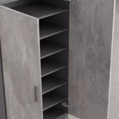 Armário cinza claro com textura tipo cimento e portas abertas mostrando cinco prateleiras internas.