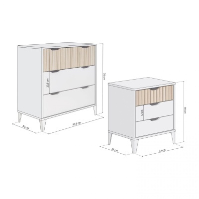 Conjunto de duas comódas, branca com frentes em madeira clara e medidas destacadas.