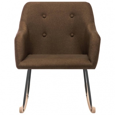 Cadeira de baloiço castanha com estrutura metálica preta e base em madeira clara