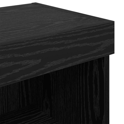 Móvel de madeira negra com textura de veios e acabamento fosco