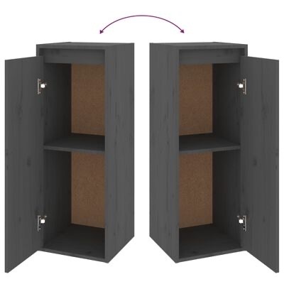 Armário de madeira escura de duas portas abertas, com prateleira e fundo castanho.