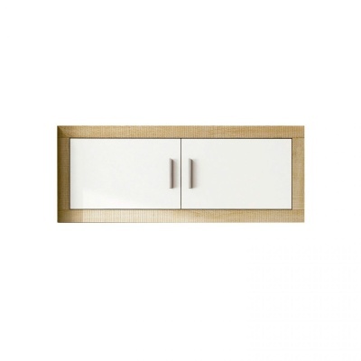 Móvel de parede branco com moldura de madeira clara e puxadores metálicos