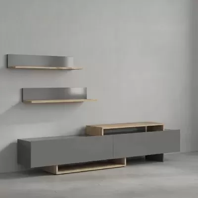 Móvel cinzento fosco com prateleiras de madeira clara na parede cinzenta
