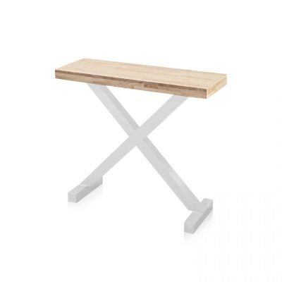 Mesa pequena de madeira clara com base branca em forma de X