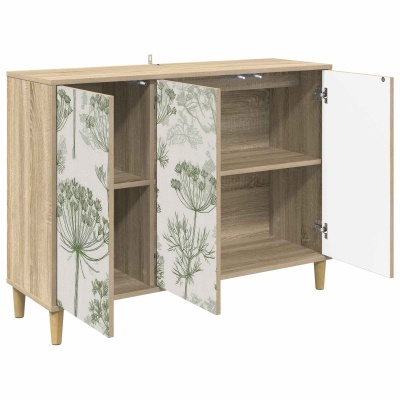 Móvel de madeira com três portas, padrão floral e interior com prateleiras