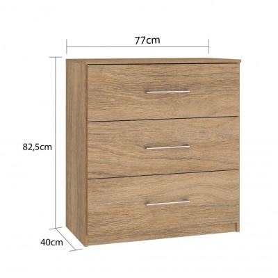 Cômoda de madeira castanha com três gavetas e puxadores metálicos