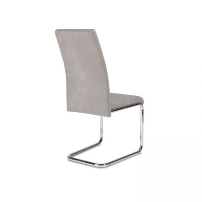 Cadeira de jantar cinza claro com estrutura metálica cromada